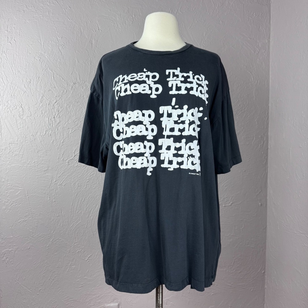 VTG XXXL Cheap Trick Black 2009 Summer Tour shirt Worn-in Soft faded Band Tee